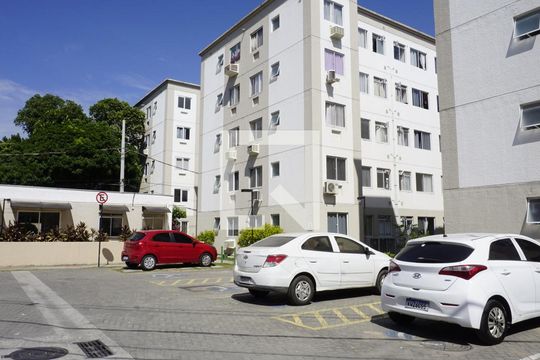 Fachada Bloco de apartamento à venda com 2 quartos, 39m² em Gardênia Azul, Rio de Janeiro
