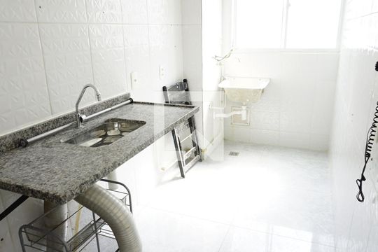 Cozinha e Área de Serviço de apartamento à venda com 2 quartos, 39m² em Gardênia Azul, Rio de Janeiro