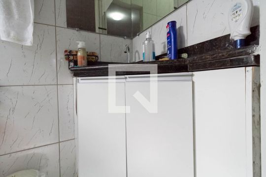 Banheiro da suíte de casa à venda com 3 quartos, 360m² em Aparecida 7ª Seção, Belo Horizonte