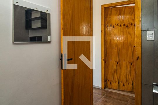 Banheiro de casa para alugar com 2 quartos, 40m² em São José, Porto Alegre