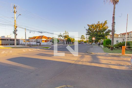 Vista da Rua de apartamento à venda com 2 quartos, 48m² em Mato Grande, Canoas