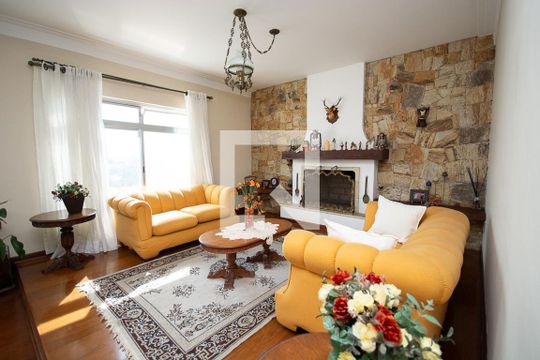 Sala de casa à venda com 4 quartos, 540m² em Interlagos, São Paulo