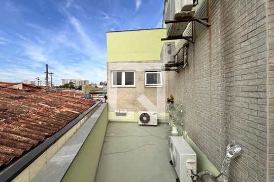 Sacada de casa à venda com 5 quartos, 335m² em Santa Terezinha, Santo André