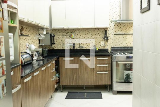 Cozinha de casa de condomínio à venda com 3 quartos, 160m² em Vila Isabel, Rio de Janeiro