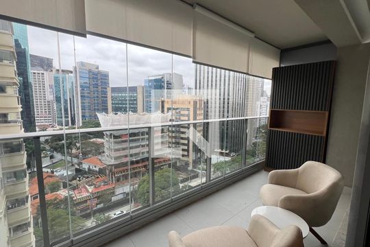 Varanda de kitnet/studio à venda com 1 quarto, 46m² em Pinheiros, São Paulo