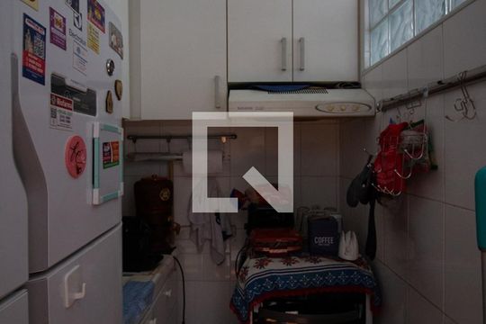 Detalhe da cozinha de apartamento à venda com 1 quarto, 28m² em Jardim Botânico, Rio de Janeiro