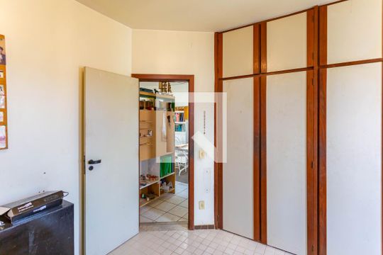 Quarto  de apartamento à venda com 1 quarto, 90m² em São Pedro, Belo Horizonte