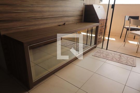 Sala de apartamento para alugar com 3 quartos, 89m² em Setor Oeste, Goiânia
