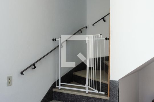 Sala de casa de condomínio para alugar com 2 quartos, 86m² em Vila Matilde, São Paulo