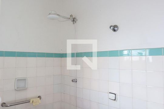 Banheiro 2 de casa de condomínio para alugar com 2 quartos, 86m² em Vila Matilde, São Paulo