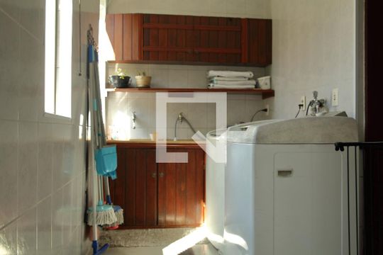 Área de Serviço de casa à venda com 3 quartos, 260m² em Cidade Miramar, São Bernardo do Campo