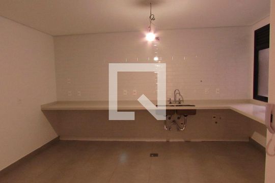 Cozinha de casa de condomínio à venda com 4 quartos, 523m² em Morumbi, São Paulo