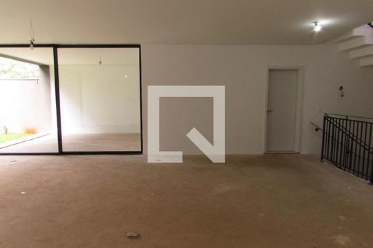 Sala de casa de condomínio à venda com 4 quartos, 523m² em Morumbi, São Paulo