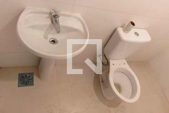 Banheiro de casa de condomínio à venda com 4 quartos, 523m² em Morumbi, São Paulo