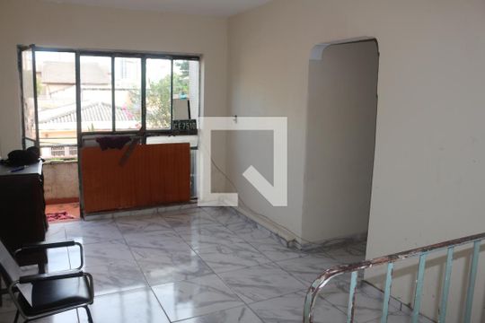 Casa à venda com 2 quartos, 180m² em Fundação, São Caetano do Sul