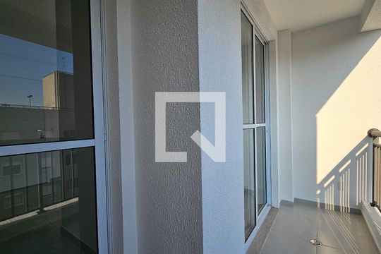 VARANDA de apartamento à venda com 1 quarto, 47m² em Jardim Tupanci, Barueri