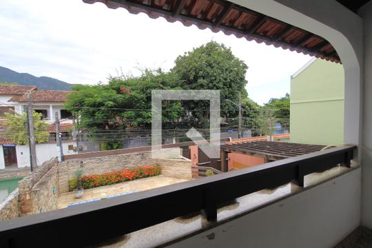 Varanda da suíte 1 de casa à venda com 3 quartos, 350m² em Anil, Rio de Janeiro