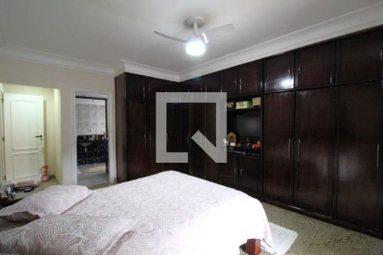 Suíte 1 de casa à venda com 3 quartos, 350m² em Anil, Rio de Janeiro