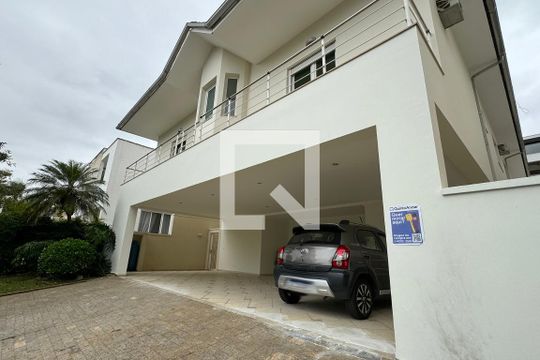 Garagem de casa de condomínio à venda com 4 quartos, 400m² em Alphaville Residencial Um, Barueri