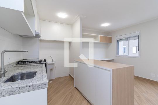 Cozinha de apartamento para alugar com 1 quarto, 35m² em Parada Inglesa, São Paulo
