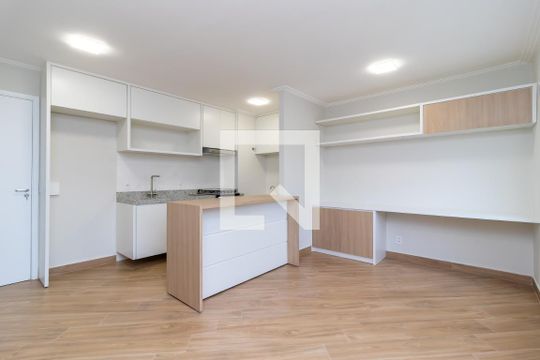 Sala de Estar de apartamento para alugar com 1 quarto, 35m² em Parada Inglesa, São Paulo