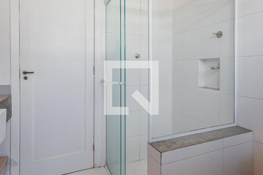 Banheiro de apartamento à venda com 2 quartos, 90m² em Pinheiros, São Paulo
