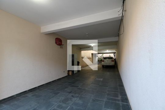Garagem de apartamento à venda com 3 quartos, 180m² em Parque São Vicente, Mauá