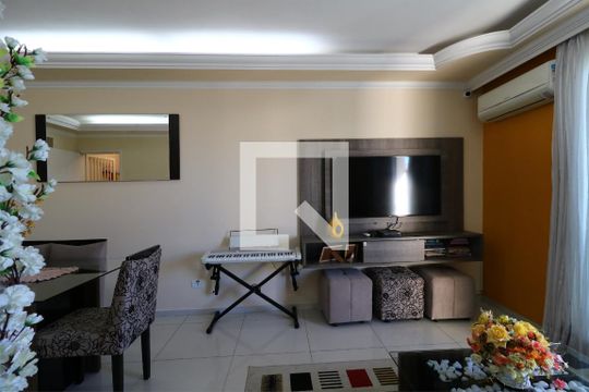 Sala de apartamento à venda com 3 quartos, 180m² em Parque São Vicente, Mauá