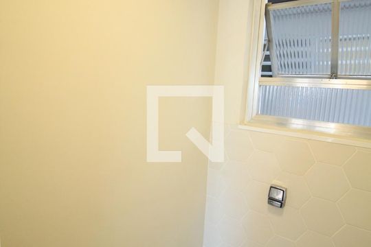 Banheiro de casa à venda com 3 quartos, 200m² em Vila Prudente, São Paulo