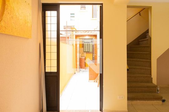 Sala de casa de condomínio para alugar com 3 quartos, 100m² em Paulicéia, São Bernardo do Campo