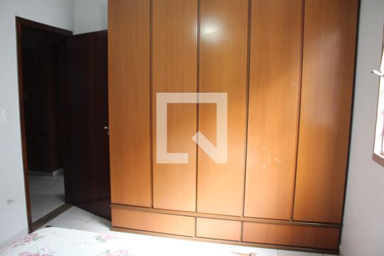 Quarto 1 de casa à venda com 3 quartos, 144m² em Flamengo, Contagem