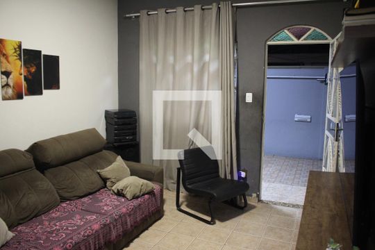 Sala de casa à venda com 3 quartos, 320m² em Milionários, Belo Horizonte