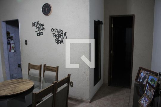 Sala de casa à venda com 3 quartos, 320m² em Milionários, Belo Horizonte