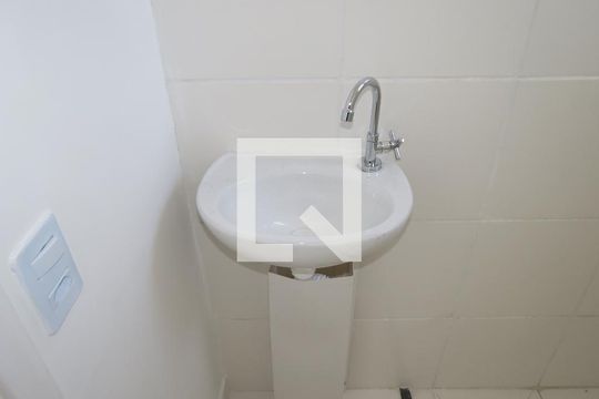 Banheiro - Pia de apartamento à venda com 2 quartos, 34m² em Vila Guedes, São Paulo