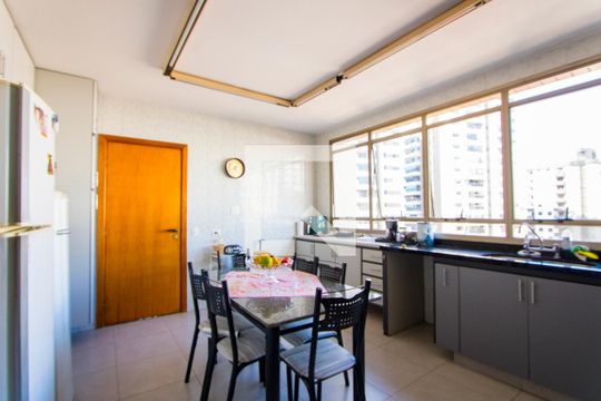 Cozinha de apartamento à venda com 4 quartos, 347m² em Vila Gilda, Santo André