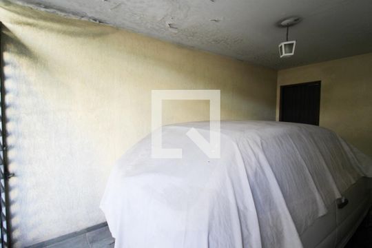Garagem de casa à venda com 2 quartos, 142m² em Indianópolis, São Paulo