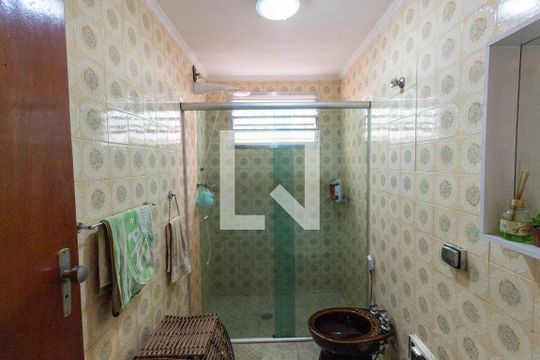 Banheiro 2 de casa à venda com 2 quartos, 125m² em Jardim Fernandes, São Paulo