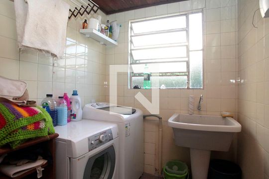 Área de Serviço de casa à venda com 4 quartos, 350m² em Petrópolis, Porto Alegre
