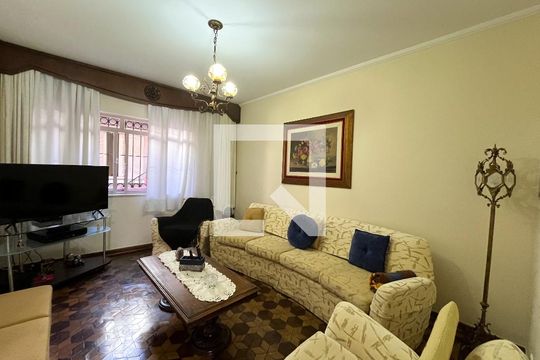 Sala de TV de casa à venda com 3 quartos, 202m² em Indianópolis , São Paulo