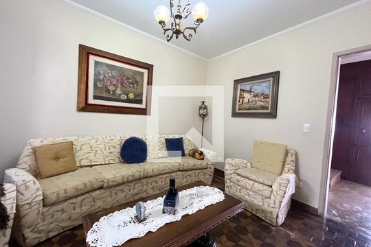 Sala de TV de casa à venda com 3 quartos, 202m² em Indianópolis , São Paulo