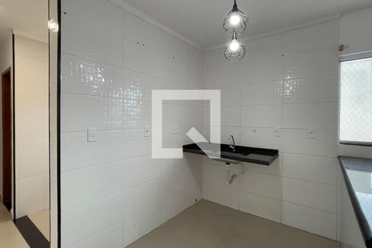 Sala e Cozinha Integrada  de apartamento para alugar com 2 quartos, 52m² em Vila Granada, São Paulo