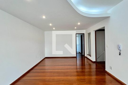 Quarto de apartamento para alugar com 5 quartos, 320m² em Anchieta , Belo Horizonte