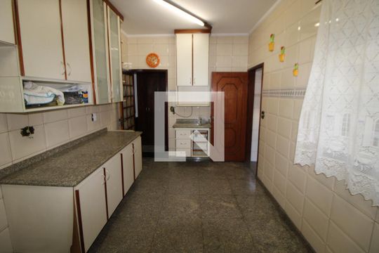 Cozinha de casa à venda com 3 quartos, 114m² em Vila Mariza Mazzei, São Paulo