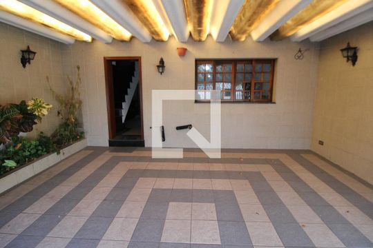 Garagem de casa à venda com 3 quartos, 114m² em Vila Mariza Mazzei, São Paulo