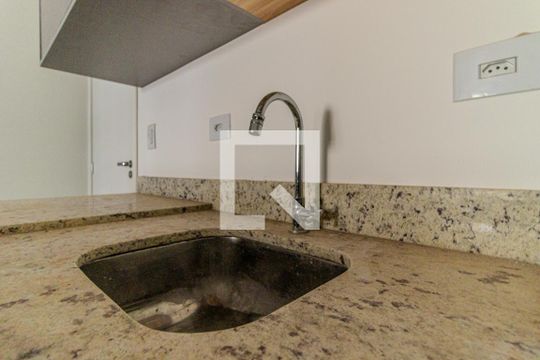 Cozinha de kitnet/studio para alugar com 1 quarto, 33m² em Vila Buarque, São Paulo
