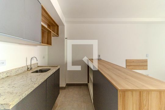 Cozinha de kitnet/studio para alugar com 1 quarto, 33m² em Vila Buarque, São Paulo