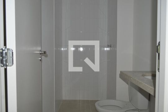 Banheiro de apartamento à venda com 1 quarto, 53m² em Ipiranga, São Paulo