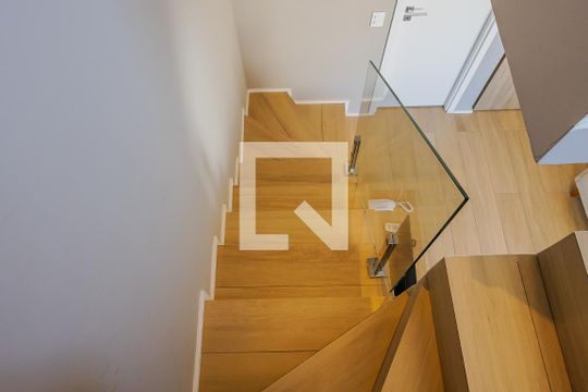 Escada de apartamento à venda com 1 quarto, 51m² em Jardim Paulista, São Paulo