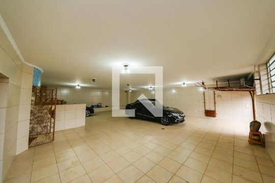 Garagem de casa à venda com 4 quartos, 300m² em Vila Prudente, São Paulo