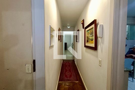 Corredor de apartamento à venda com 3 quartos, 120m² em Copacabana, Rio de Janeiro